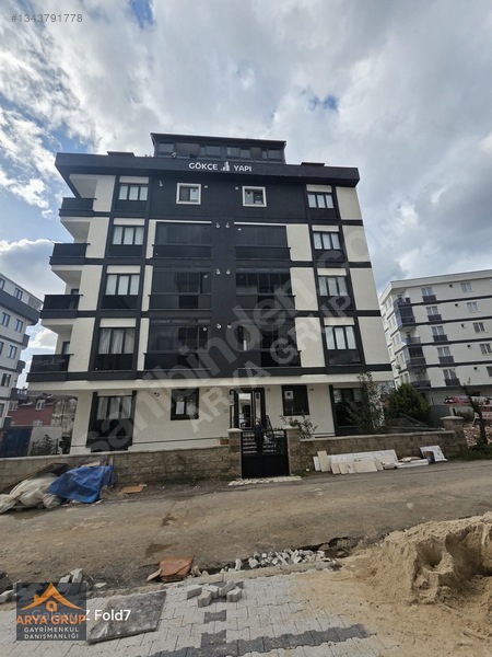 Çekmeköy Ekşioğlu Mahallesinde 4+2 Satılık Daire