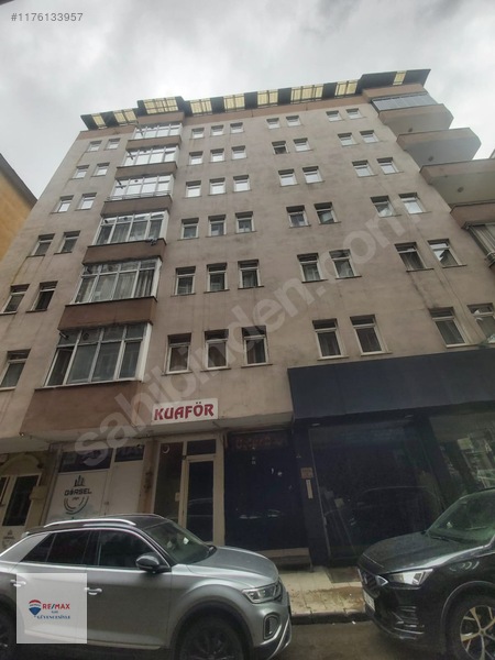 Remax İlke'Den Şehir Merkezi'Nde Full Eşyalı Kiralık 3+1 Daire