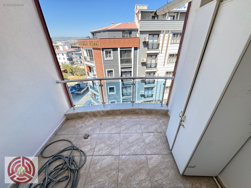Emir Grup'tan Muradiye'de Cadde Üzerinde Lüx 2+1 Kiralık Daire — fotoğraf 6
