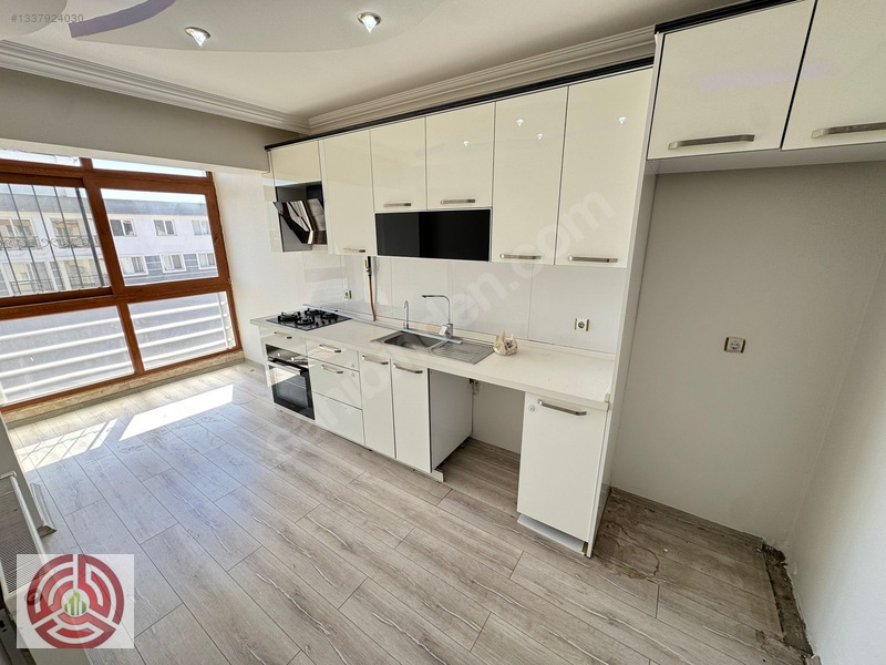 Emir Grup'tan Muradiye'de Cadde Üzerinde Lüx 2+1 Kiralık Daire — fotoğraf 10