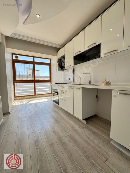 Emir Grup'tan Muradiye'de Cadde Üzerinde Lüx 2+1 Kiralık Daire — fotoğraf 12