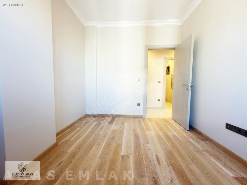 Aras'tan Suadiye Sahilde Sıfır Balkonlu Ebv.banyolu 3+1 135m2 — fotoğraf 20