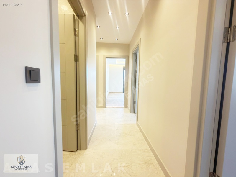 Aras'tan Suadiye Sahilde Sıfır Balkonlu Ebv.banyolu 3+1 135m2 — fotoğraf 27