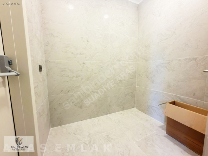 Aras'tan Suadiye Sahilde Sıfır Balkonlu Ebv.banyolu 3+1 135m2 — fotoğraf 32