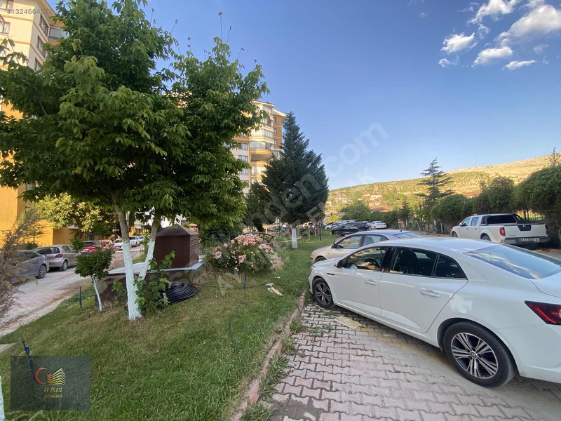 İstanbul Evleri 3'te Ara Kat Kiralık 4+1 Daire — fotoğraf 6
