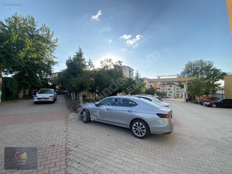 İstanbul Evleri 3'te Ara Kat Kiralık 4+1 Daire — fotoğraf 9