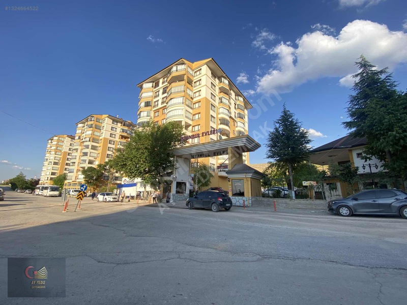 İstanbul Evleri 3'te Ara Kat Kiralık 4+1 Daire — fotoğraf 17