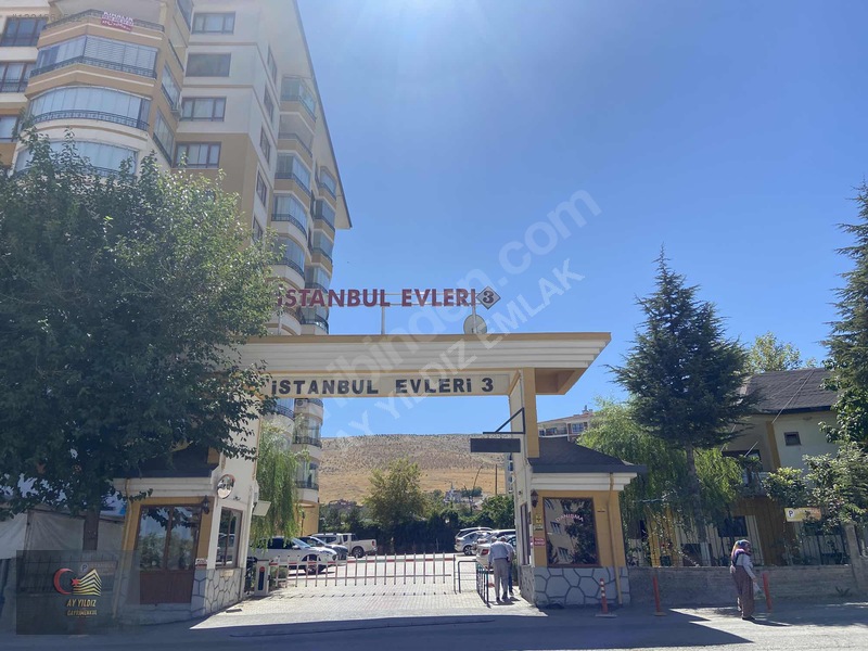 İstanbul Evleri 3'te Ara Kat Kiralık 4+1 Daire — fotoğraf 24