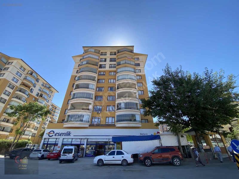 İstanbul Evleri 3'te Ara Kat Kiralık 4+1 Daire — fotoğraf 25