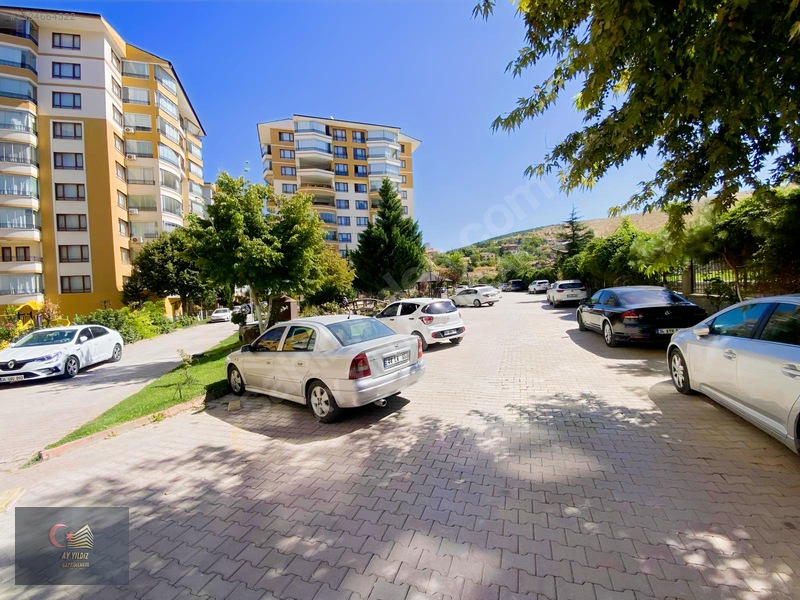 İstanbul Evleri 3'te Ara Kat Kiralık 4+1 Daire — fotoğraf 31