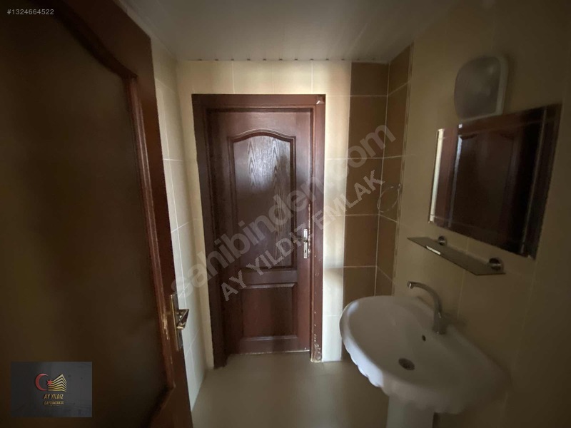 İstanbul Evleri 3'te Ara Kat Kiralık 4+1 Daire — fotoğraf 54