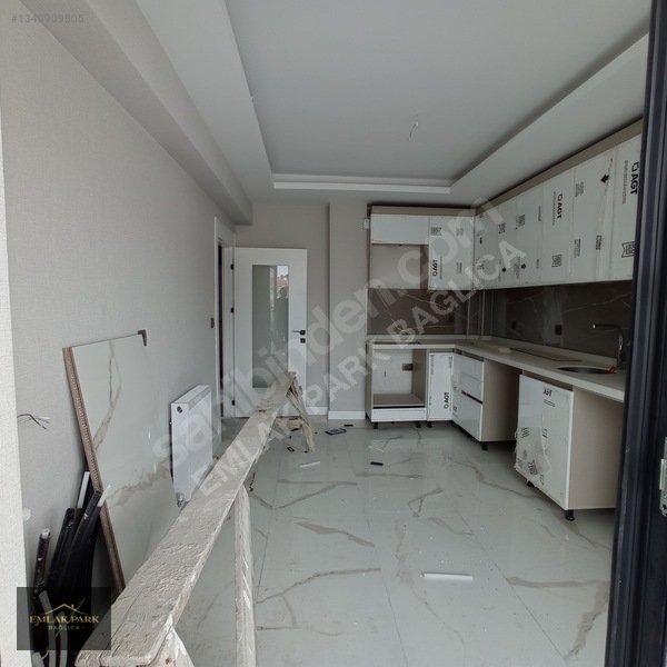 Plevne Mh.sıfır Bina,asansörlü,k/a Otopark, E.banyo&giyim Odalı. — fotoğraf 4