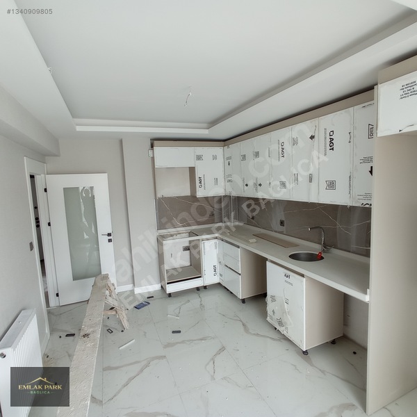 Plevne Mh.sıfır Bina,asansörlü,k/a Otopark, E.banyo&giyim Odalı. — fotoğraf 6