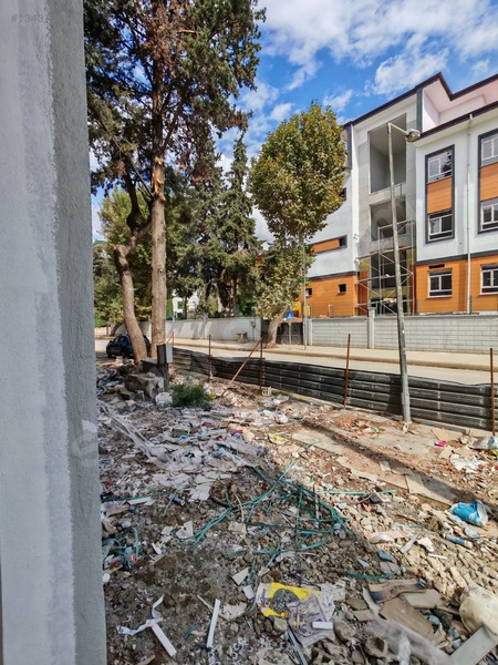 Golden Royal Den Ana Cadde Üzeri Kız Mesleklisesi Karşsı İş Yeri — fotoğraf 10