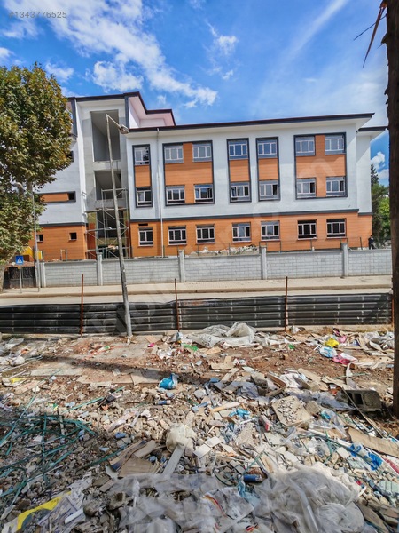 Golden Royal Den Ana Cadde Üzeri Kız Mesleklisesi Karşsı İş Yeri — fotoğraf 11