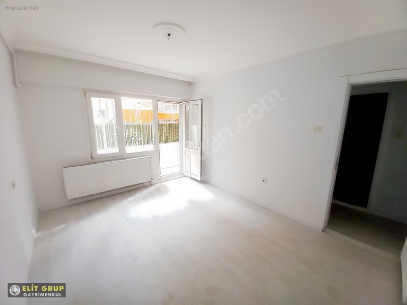 F.altay Yakını Cadde Üzeri Doğalgazlı Bahçeli 2+1 Satılık Daire — fotoğraf 2