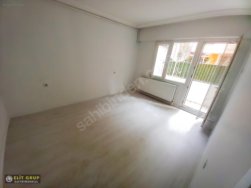 F.altay Yakını Cadde Üzeri Doğalgazlı Bahçeli 2+1 Satılık Daire — fotoğraf 4