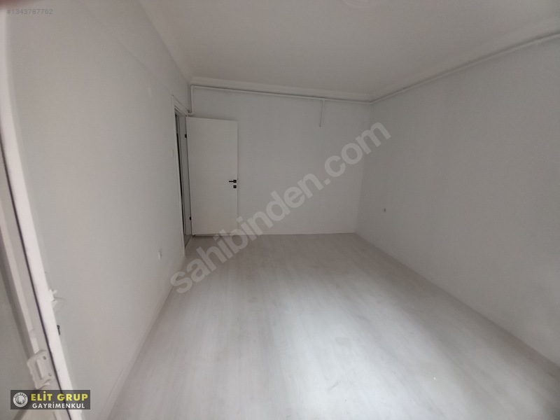 F.altay Yakını Cadde Üzeri Doğalgazlı Bahçeli 2+1 Satılık Daire — fotoğraf 5
