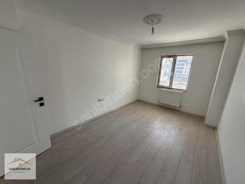 Hakan Emlak'tan Doğakoleji Yanı 3+1 Teras Balkonlu Kiralık Daire — fotoğraf 9