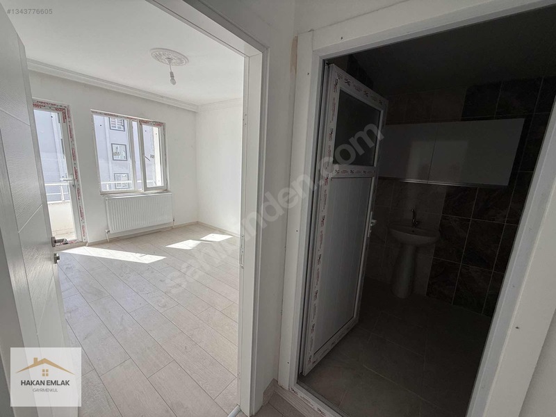 Hakan Emlak'tan Doğakoleji Yanı 3+1 Teras Balkonlu Kiralık Daire — fotoğraf 16