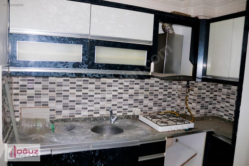 Elazığ Oğuz Emlaktan Kiralık Üniversite Mah 3+1 150 M2 Yarım Bod