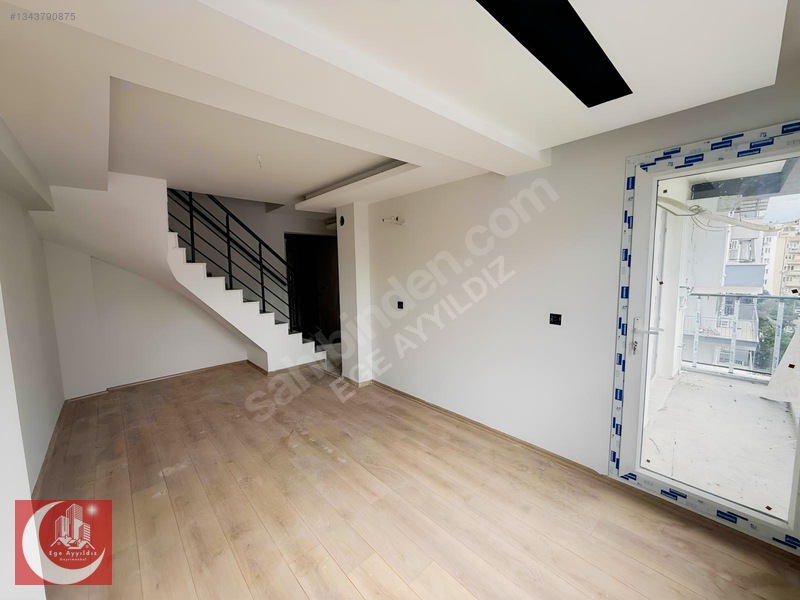 Kipa'ya Ve Stadyuma 100 Metre Mesafede Ayrı Mutfak 2+1 Dublex — fotoğraf 2