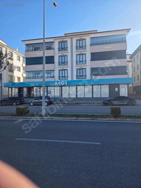 Ataşehir Bulvar Üstü Satılık 490m2 Depolu Dükkan — fotoğraf 2