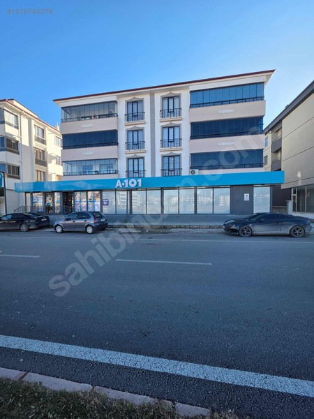 Ataşehir Bulvar Üstü Satılık 490m2 Depolu Dükkan — fotoğraf 3
