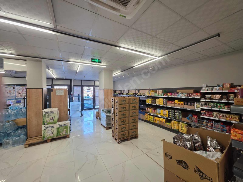 Ataşehir Bulvar Üstü Satılık 490m2 Depolu Dükkan — fotoğraf 5
