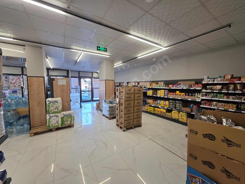 Ataşehir Bulvar Üstü Satılık 490m2 Depolu Dükkan — fotoğraf 6