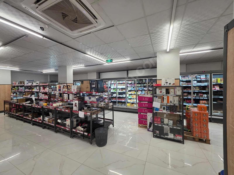 Ataşehir Bulvar Üstü Satılık 490m2 Depolu Dükkan — fotoğraf 7