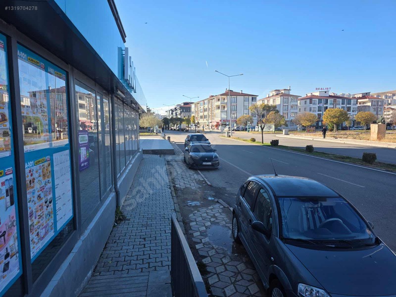 Ataşehir Bulvar Üstü Satılık 490m2 Depolu Dükkan — fotoğraf 14
