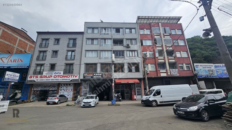 Deliklitaş Mevkisinde Satılık 1 Dükkan 2 Daire — fotoğraf 3