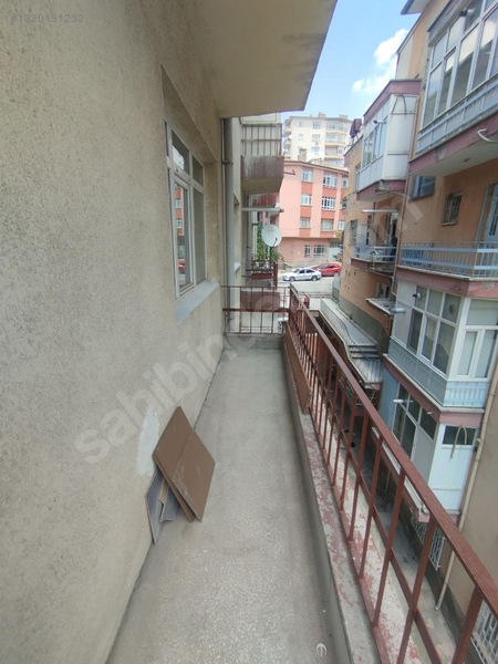 Mahmut Esat Bozkurt Caddesinde 1.katta 3+1 Yapılı Satılık Fırsat — fotoğraf 17