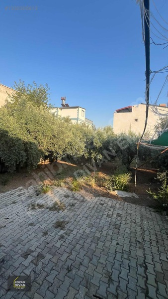 Kozan Divan Emlak'tan Varsaklar'da Köşe Başı Müstakil — fotoğraf 15