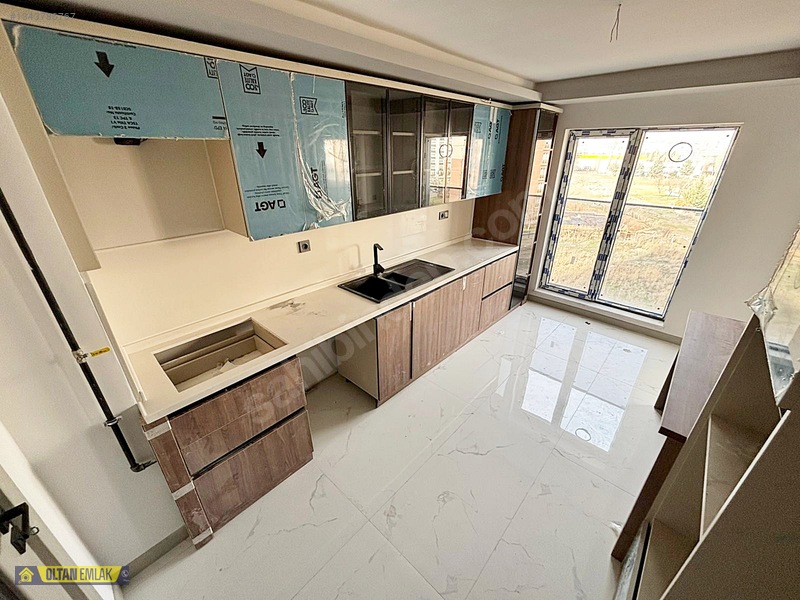 Oltan Emlak'tan 3+1 Site İçerisinde Teras Balkon Ultra Lux Daire — fotoğraf 4