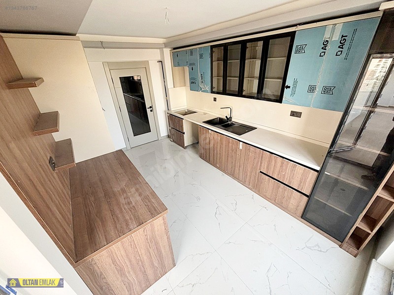 Oltan Emlak'tan 3+1 Site İçerisinde Teras Balkon Ultra Lux Daire — fotoğraf 7
