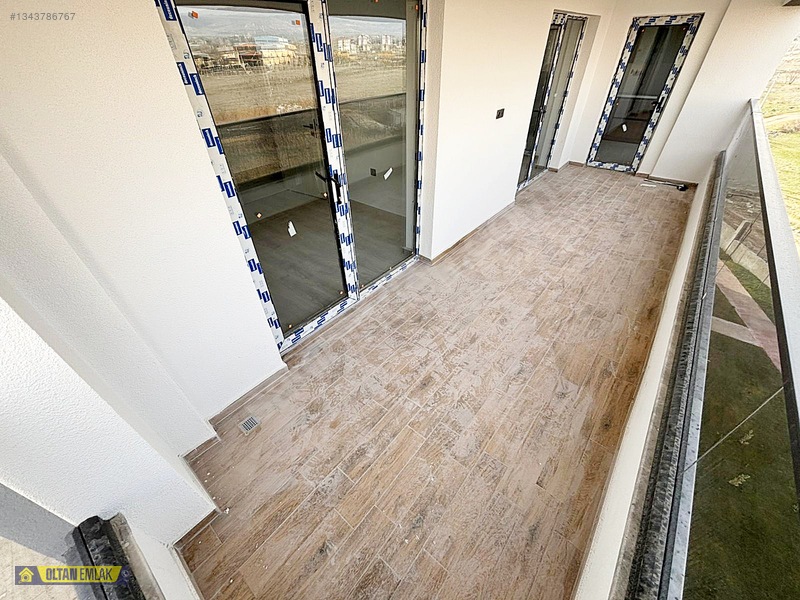 Oltan Emlak'tan 3+1 Site İçerisinde Teras Balkon Ultra Lux Daire — fotoğraf 9