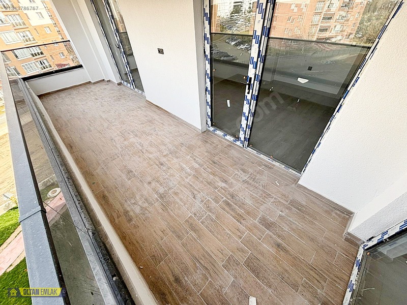 Oltan Emlak'tan 3+1 Site İçerisinde Teras Balkon Ultra Lux Daire — fotoğraf 10