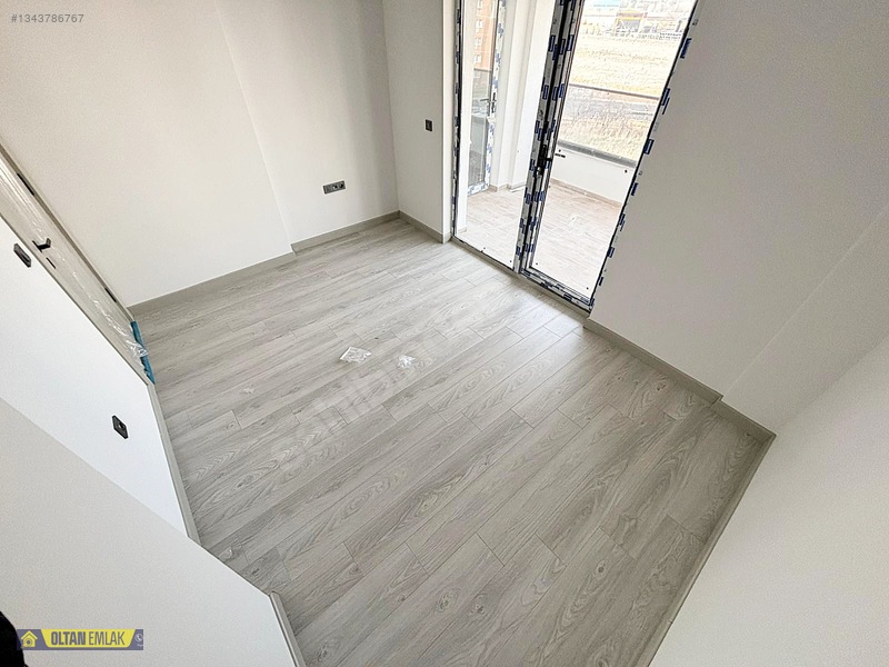Oltan Emlak'tan 3+1 Site İçerisinde Teras Balkon Ultra Lux Daire — fotoğraf 15