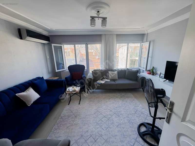 Egepol Hastanesi & İzmir Park Avm Yakını Satılık 3+1 Daire — fotoğraf 3