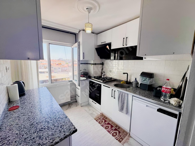 Egepol Hastanesi & İzmir Park Avm Yakını Satılık 3+1 Daire — fotoğraf 4