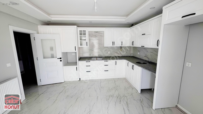 Çakır Konut'tan Demirkent Mahallesi Ultra Geniş 4+1 Fırsatı. — fotoğraf 20