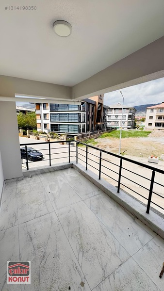 Çakır Konut'tan Demirkent Mahallesi Ultra Geniş 4+1 Fırsatı. — fotoğraf 24