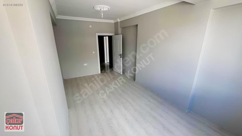 Çakır Konut'tan Demirkent Mahallesi Ultra Geniş 4+1 Fırsatı. — fotoğraf 30