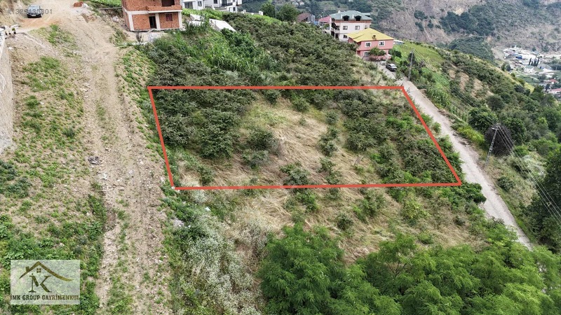 Akyazı'da Satılık Manzaralı 880m2 Villalık Arsa — fotoğraf 3