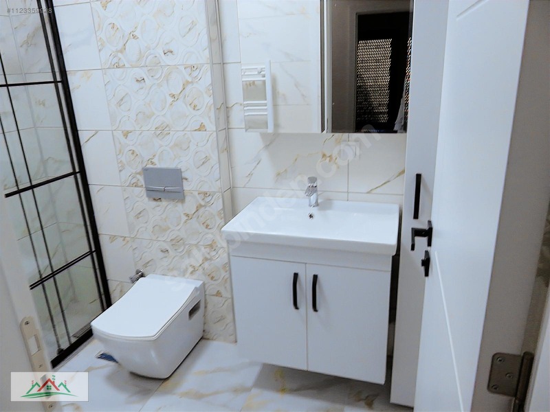 Yeni Foça Merkezde Bahçeli Doğal Gazlı Teraslı 3+1 180m2 Dublex — fotoğraf 15