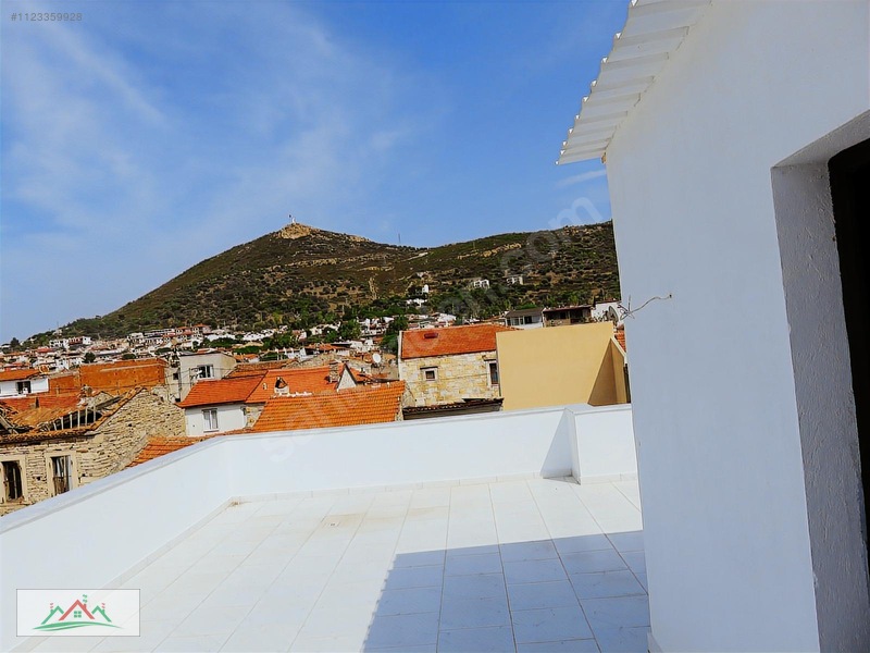 Yeni Foça Merkezde Bahçeli Doğal Gazlı Teraslı 3+1 180m2 Dublex — fotoğraf 26