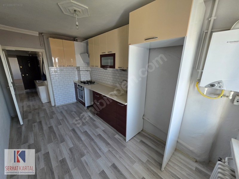 Kartal'dan Akarbaşı Mh.ada Sokakta Ara Kat 120 M2 3+1 Daire — fotoğraf 12