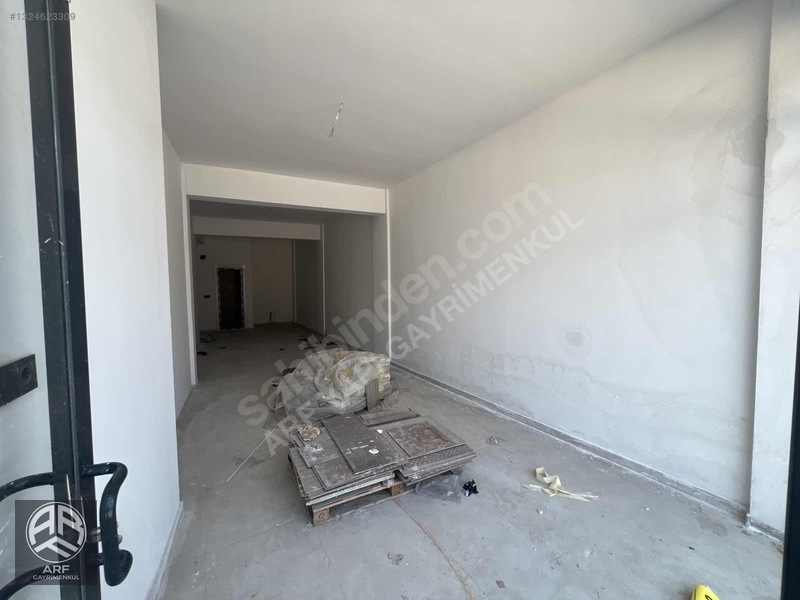 Arf'den Ertuğrulgazi Protokol Yolunda 35 M² Sıfır Dükkan